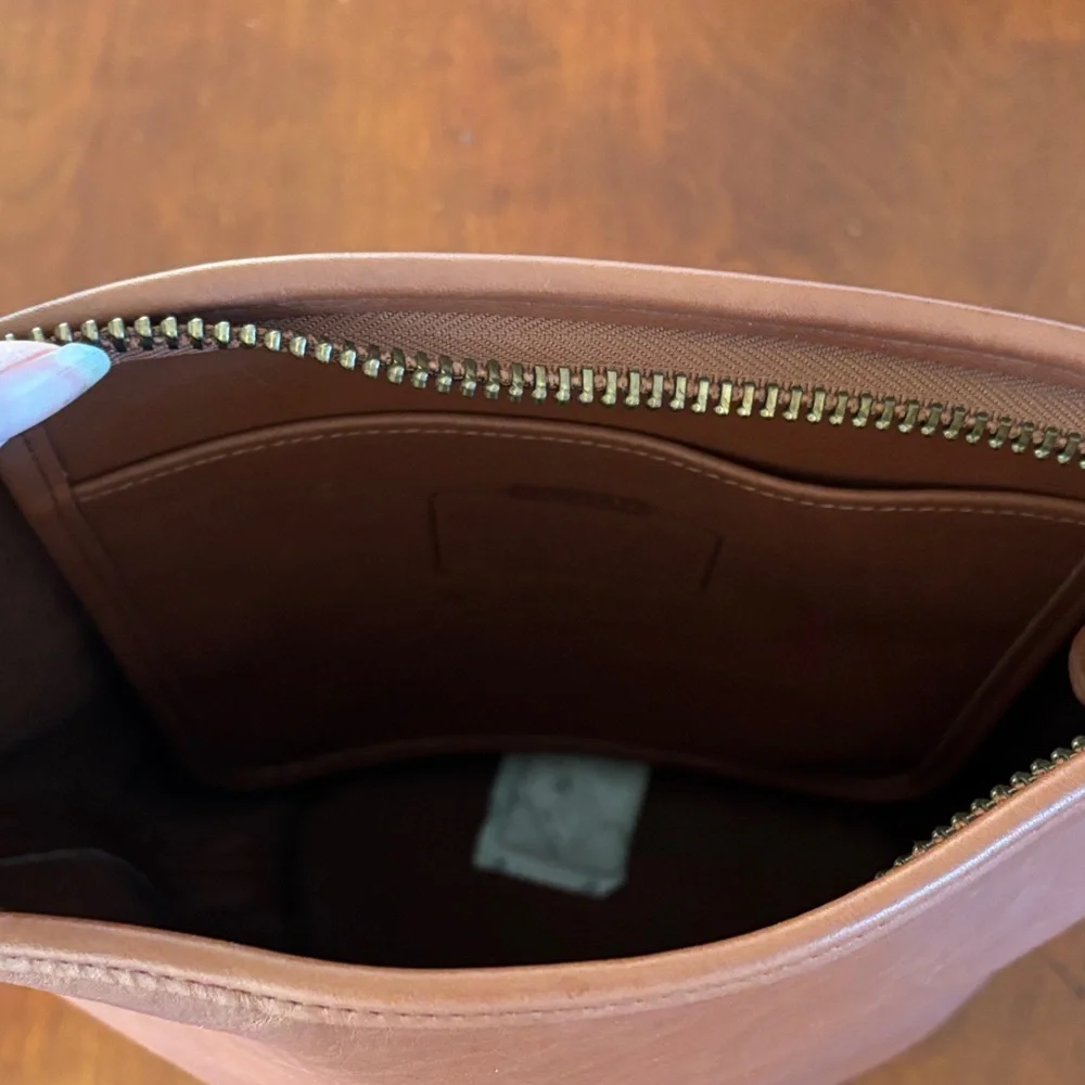 Coach Vintage Tan Leather Duffle Sac Bucket Bag - Picture 6 of 16